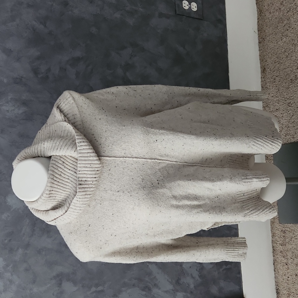 Ruby Moon Side Slit Womens Sweater Size Small
